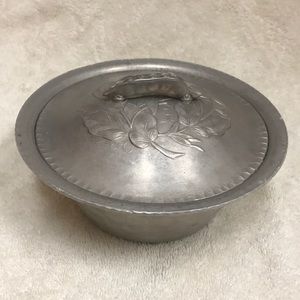Everlast Forged Aluminum Vegetable dish